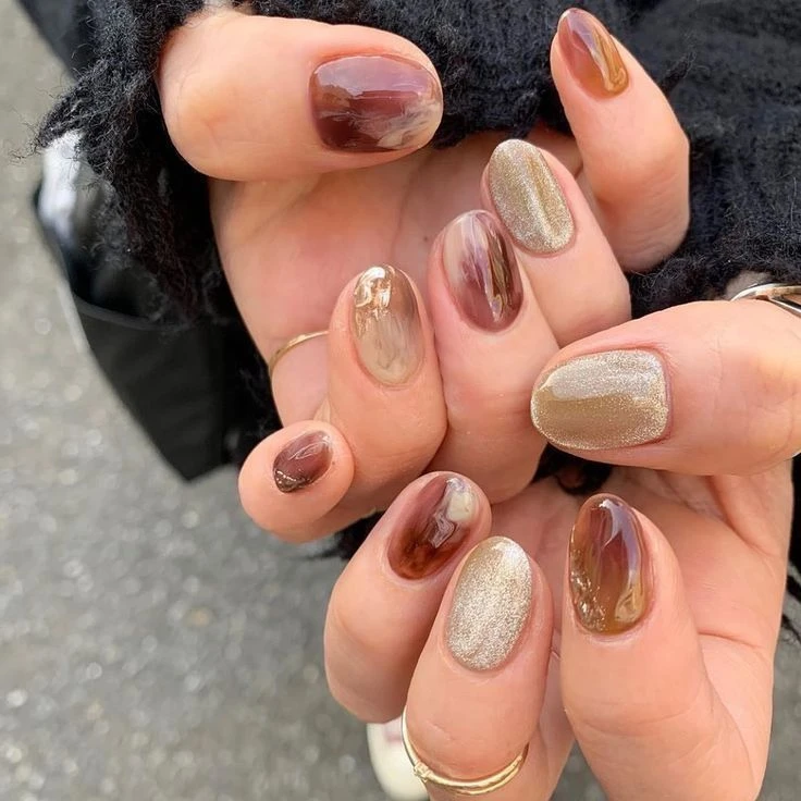 Manicura japonesa: el secreto de uñas naturales, brillantes y con diseños únicos