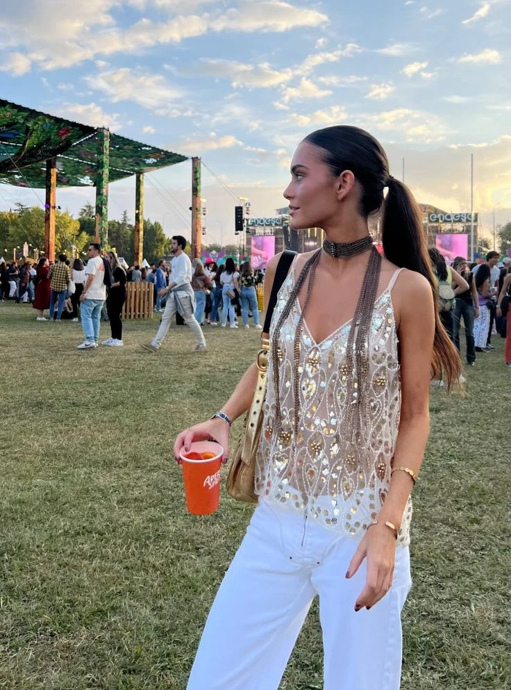 así se lleva la nueva versión del tank top la primavera que viene