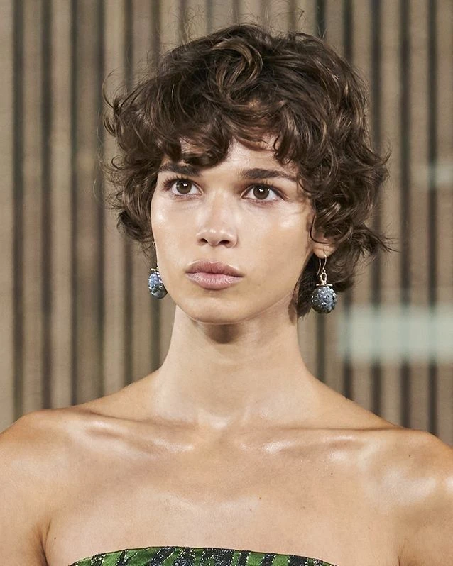 5 cortes de pelo con rulos, ideales para renovarte en primavera