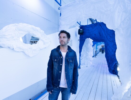 "Avalancha" en primera persona: la memoria de la instalación que conmueve en Casa FOA 2025   