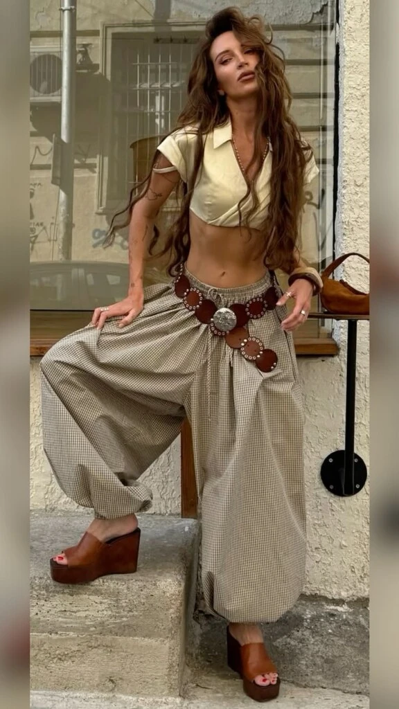 Así se llevan estos pantalones que marcan tendencia.