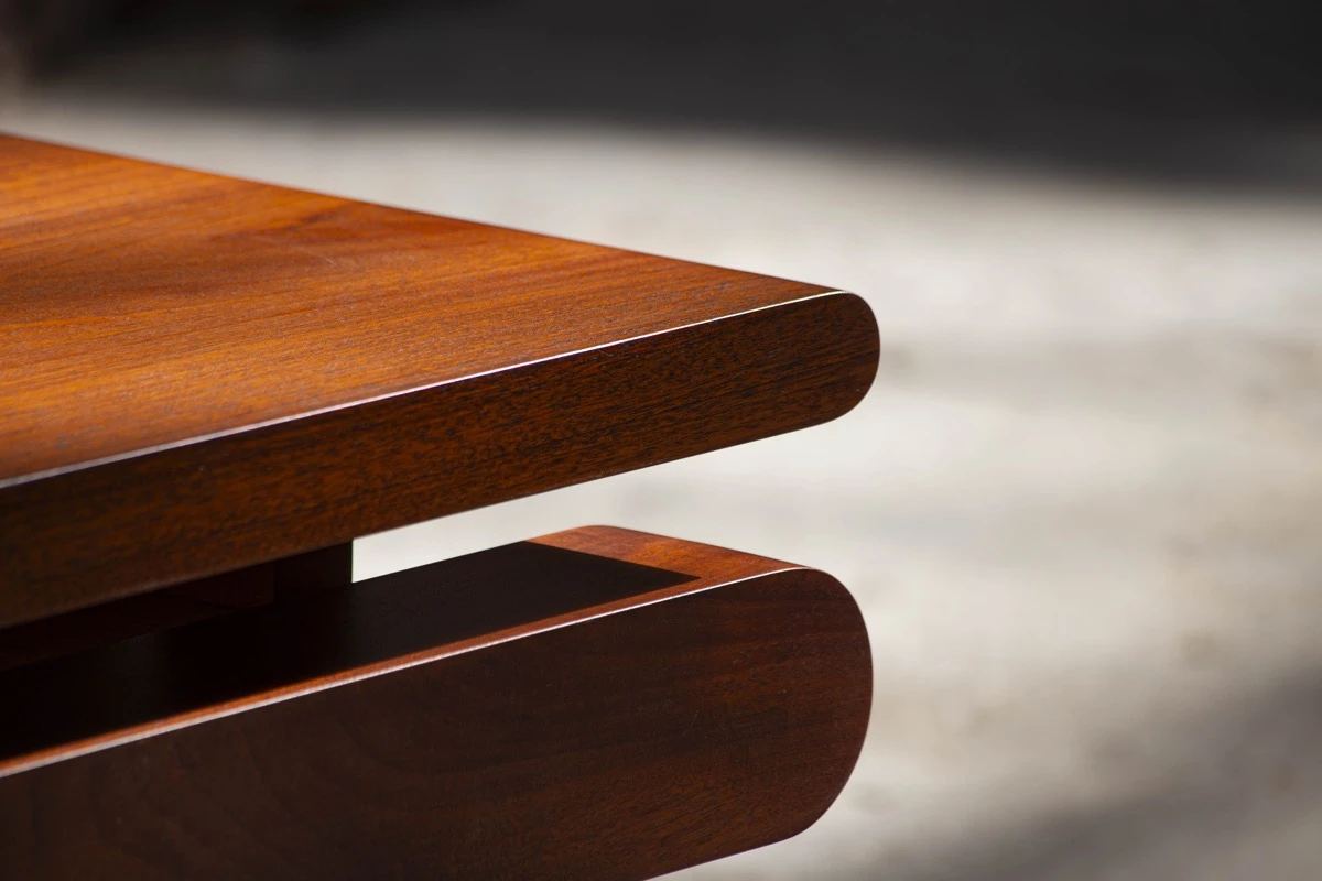 El Xtrabrut TXL001 es una pieza que condensa el espíritu de tallerx_.