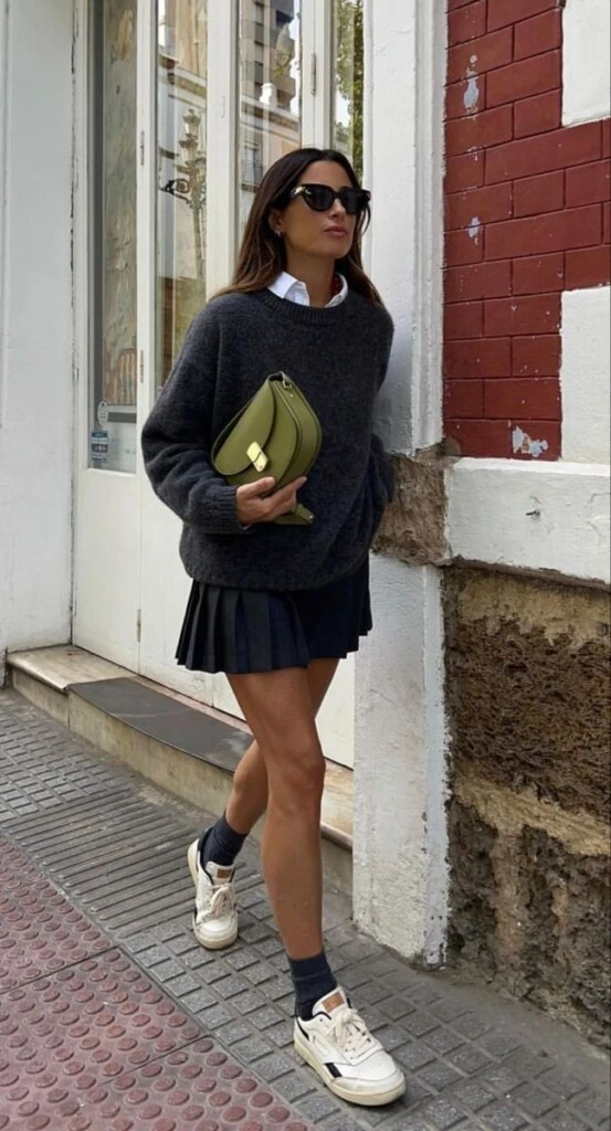 Las prendas básicas de las cool girls.