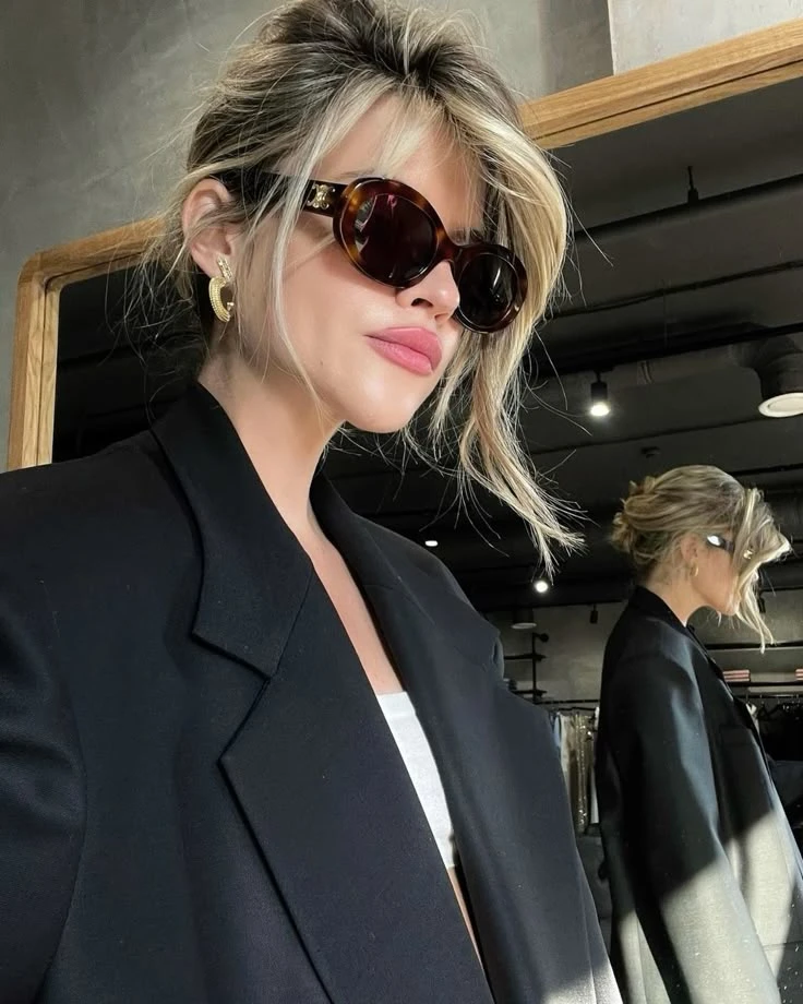 Raíz a la vista en primavera: por qué el pelo con historia es el nuevo lujo