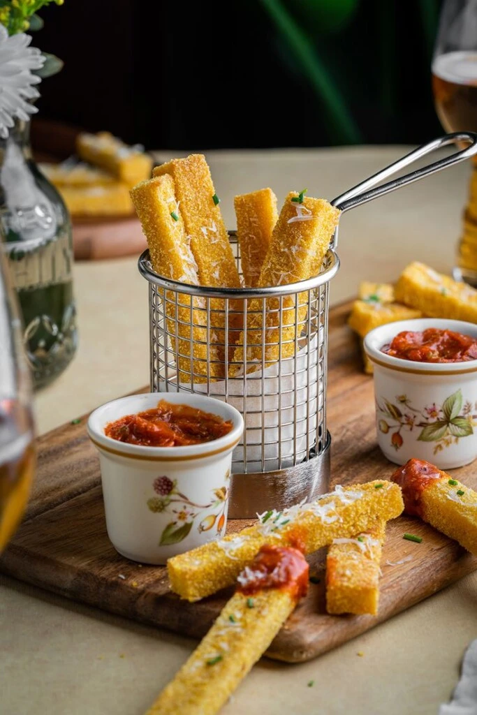 Bastoncitos crocantes de polenta: una receta fácil, económica y deliciosa

