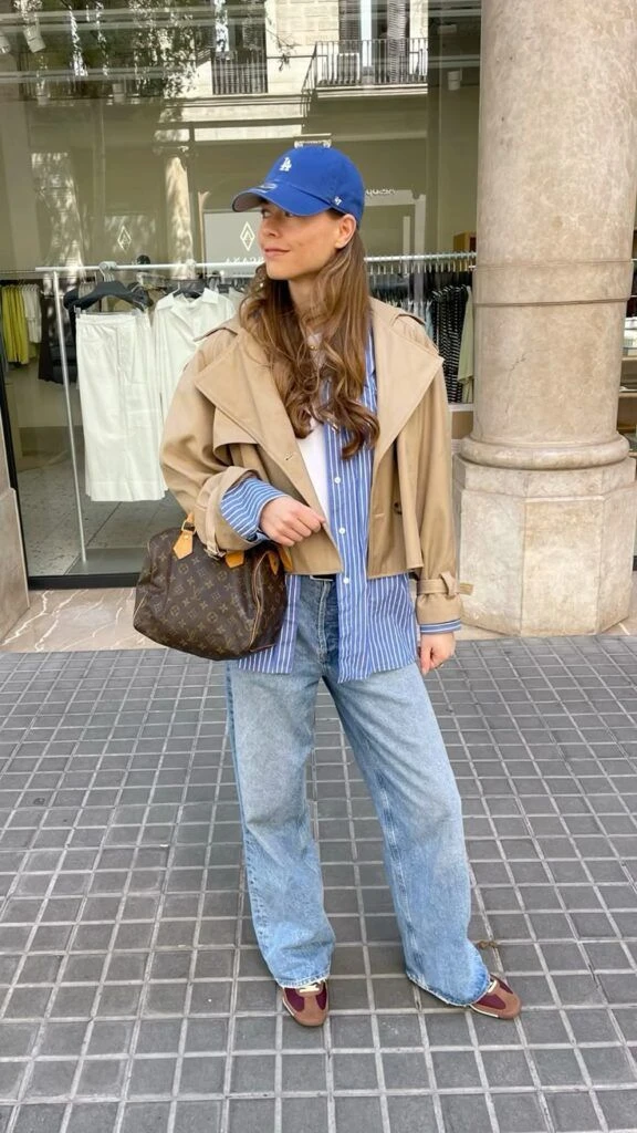 Así se luce el cropped trench