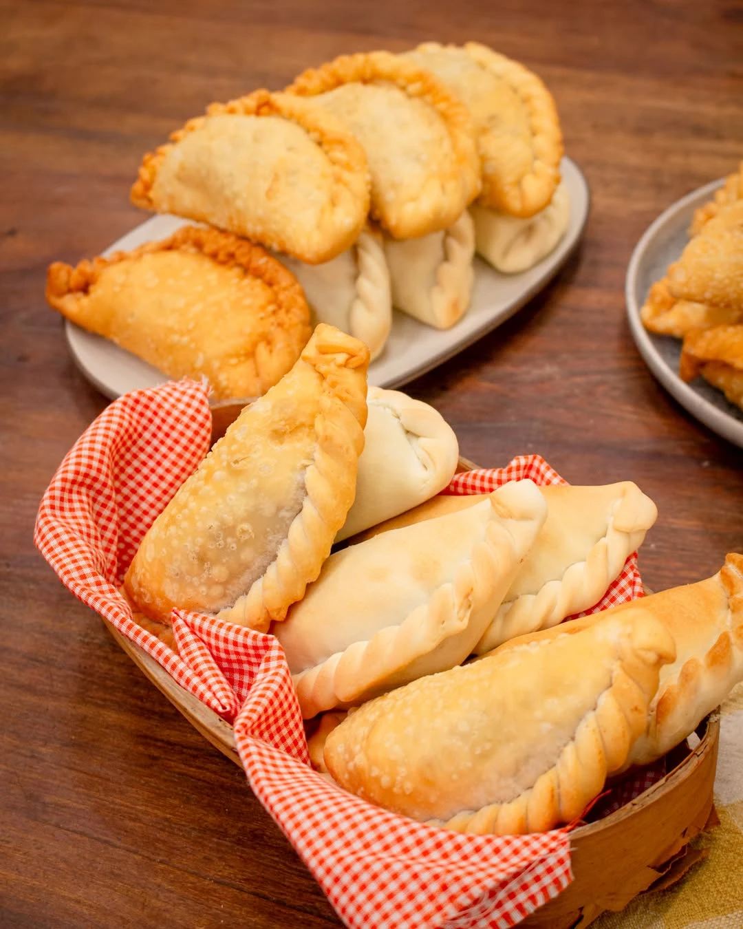 Empanadas de carne cortada a cuchillo