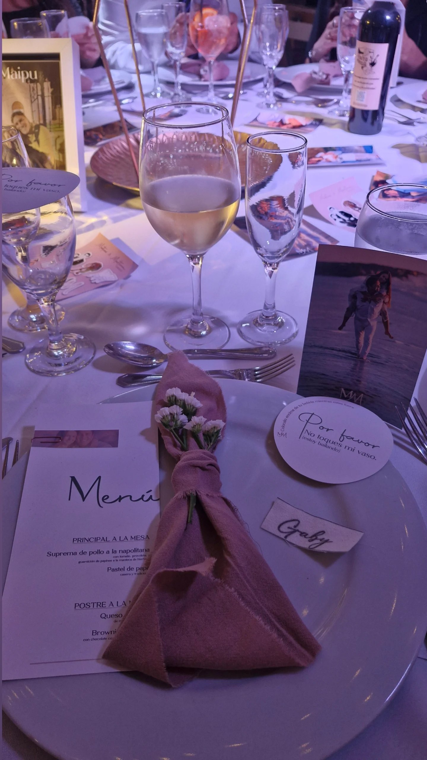 Así estaba servida la mesa de la mega fiesta de boda de Alé y Vignolo