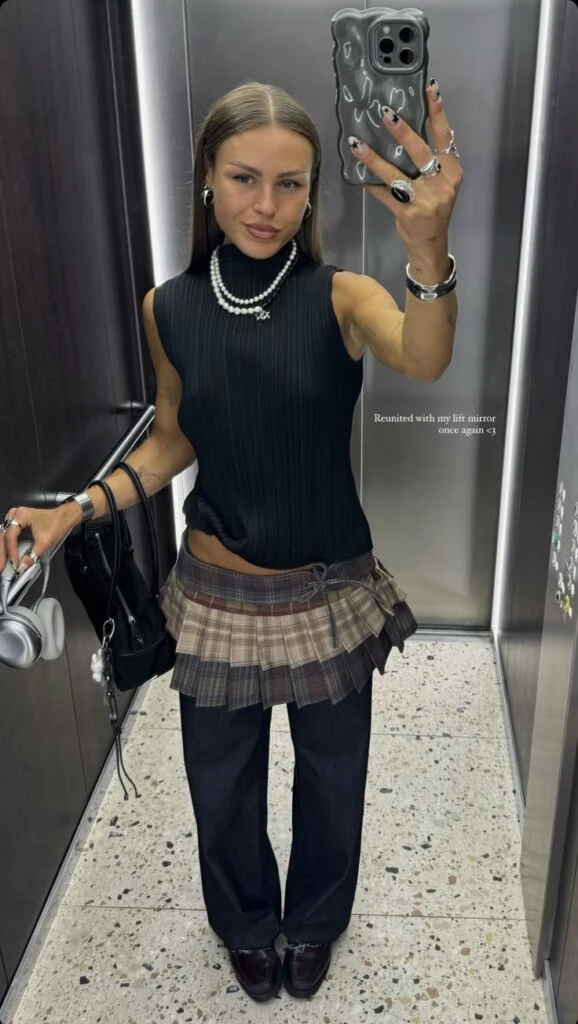 La falda sobre pantalón regresa con todo.