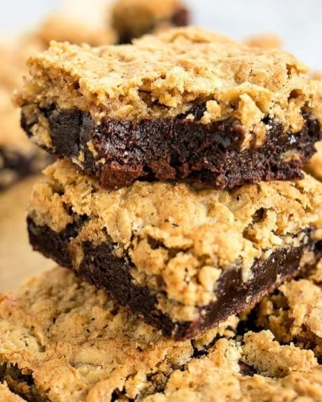 Este brownie es delicioso.