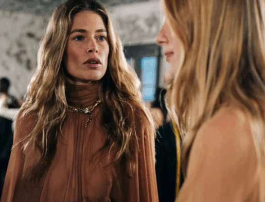 Adiós al frizz: el secreto de las modelos es lavar el pelo con agua fría (y qué shampoo usar)