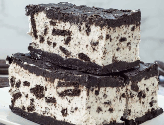 Alfajores helados de oreo: el postre ideal para sumar a una mesa dulce