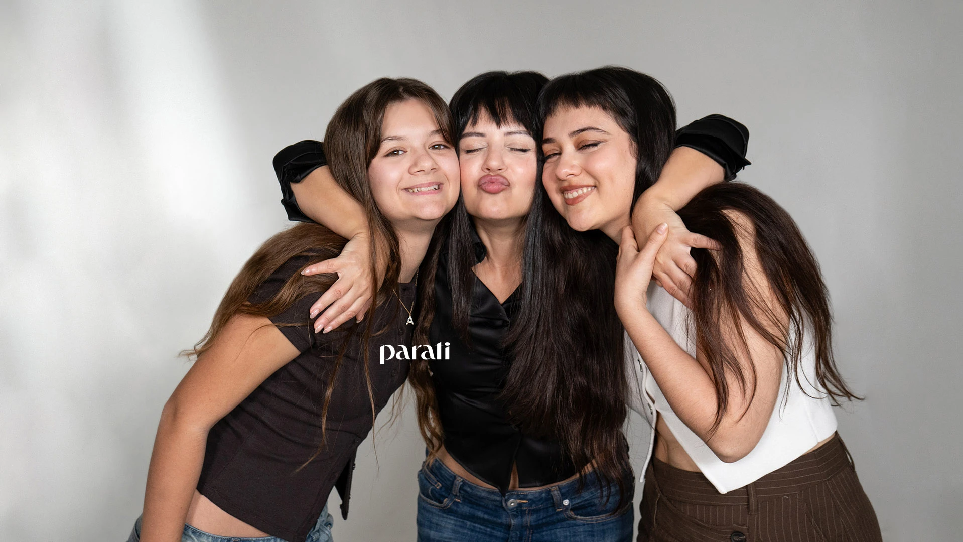 Vero Luna con sus hijas