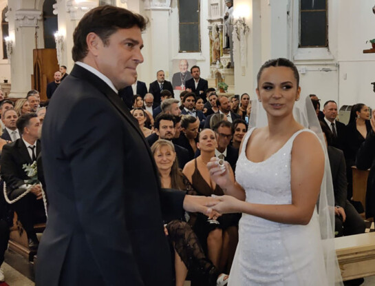 Así fue el casamiento por iglesia de Martina Vignolo y Matías Alé: detalles y fotos de una ceremonia soñada