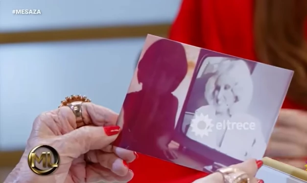 La foto que le mostró Cristina Pérez a Mirtha Legrand.