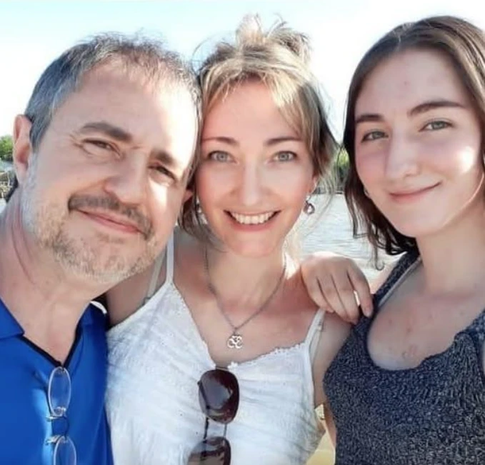 María Eugenia Karall en familia. Foto Facebook.