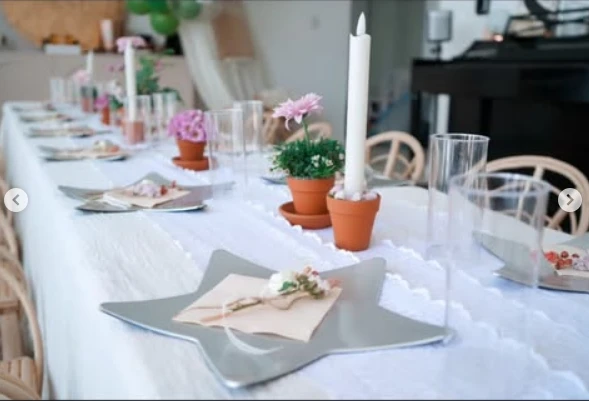 Emilia Attias festejó en su casa el cumpleaños de su hija Gina.