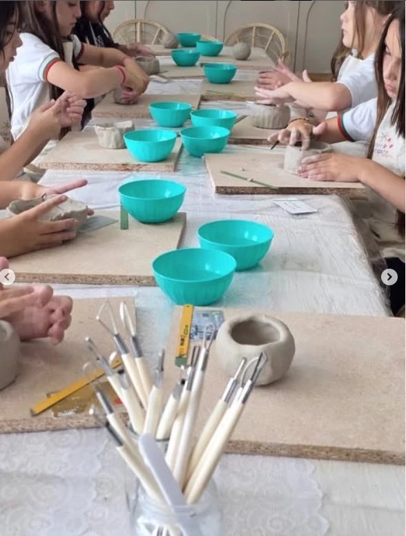 Emilia Attias festejó en su casa el cumpleaños de su hija Gina.