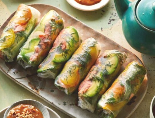 Rollitos vietnamitas de papel de arroz: una receta con pollo, palta y cilantro