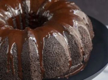 Cómo hacer bizcochuelo de chocolate con cerveza negra: receta original y deliciosa