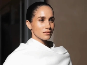 El truco del lápiz marrón: cómo lograr el delineado sutil y chic de Meghan Markle