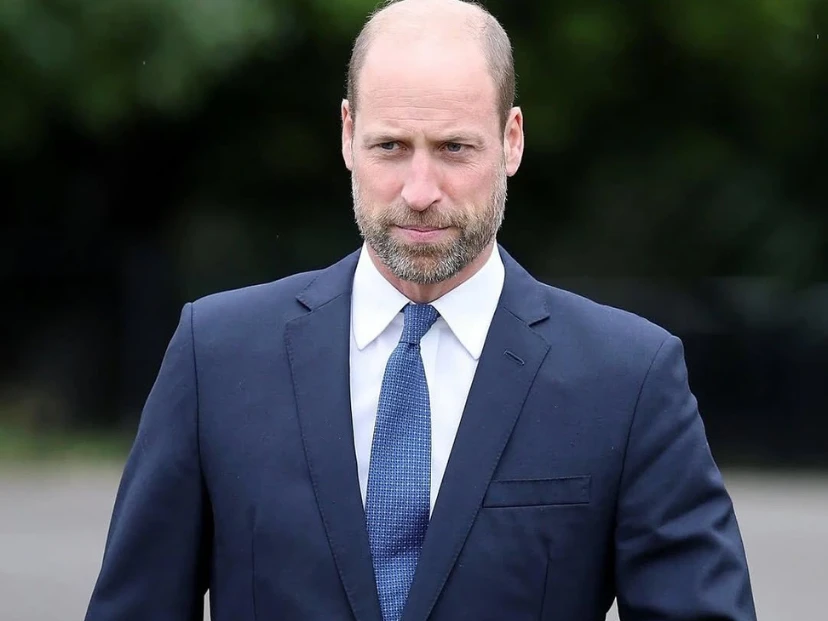 El príncipe William habla sobre su futuro reinado y menciona a su hermano Harry