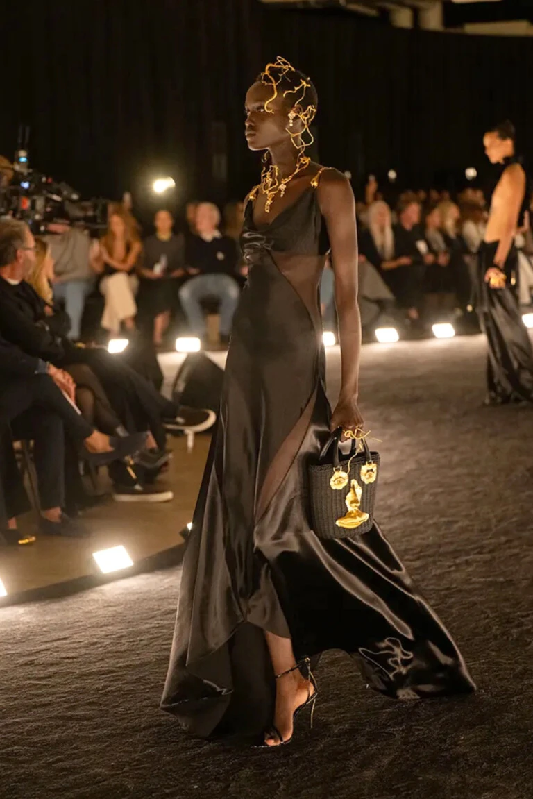 Schiaparelli primavera verano 2026