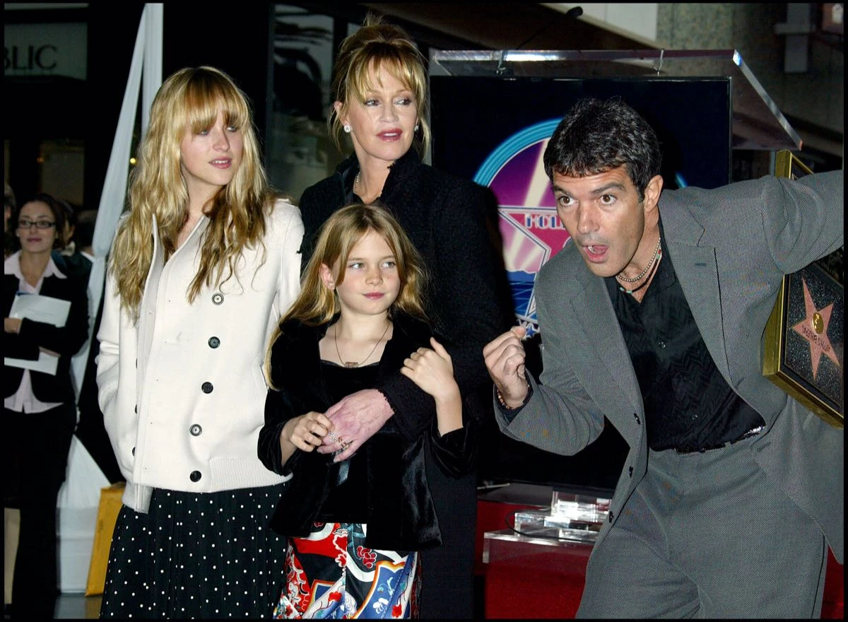 Stella con su familia en el año 2005.