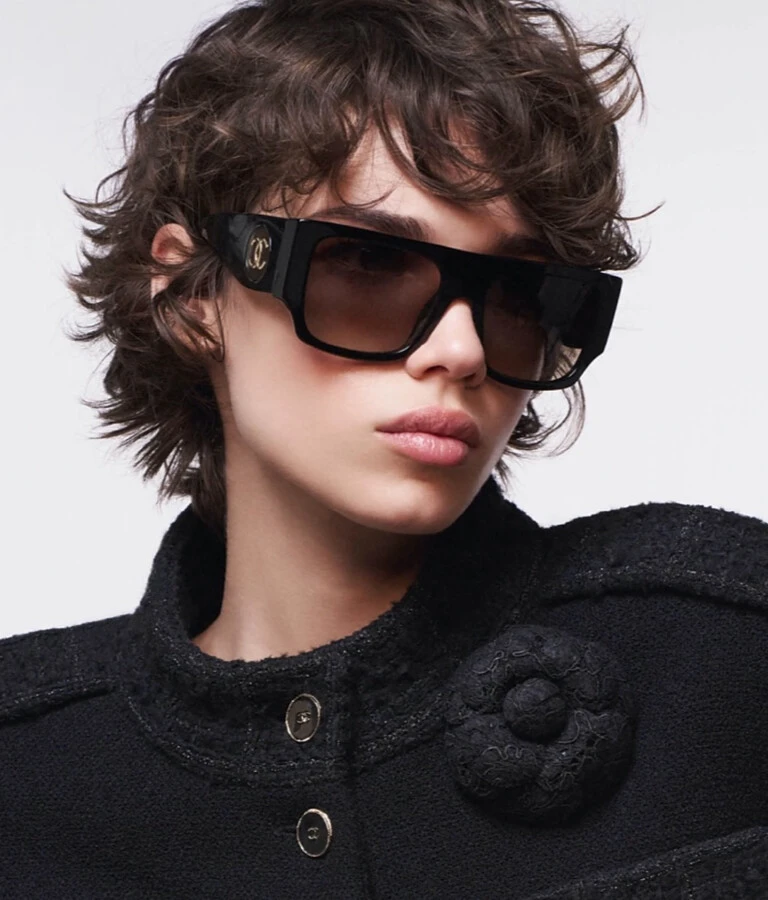 Colección de anteojos de Chanel 2025