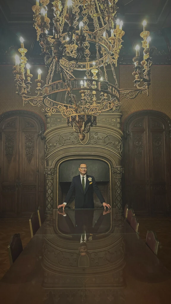 Fabián Medina Flores con nuevo programa, "Mansiones y Palacios"