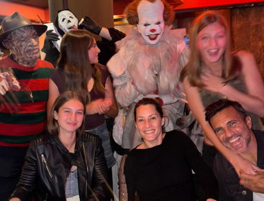 Así fue la celebración de Indiana Cubero con su papá y Mica Viciconte: un festejo con temática Halloween