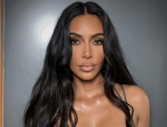 Kim Kardashian lanzó una polémica bombacha con vello púbico que se agotó en 24 horas