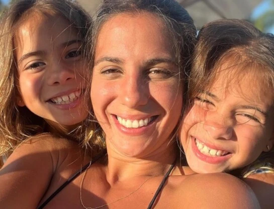 El tierno saludo de Cinthia Fernández a sus hijas por su cumpleaños número 12