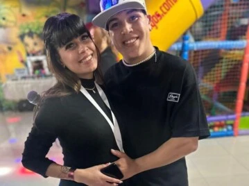 La emoción de Brisa, la hermana melliza de Thiago Medina, en su baby shower
