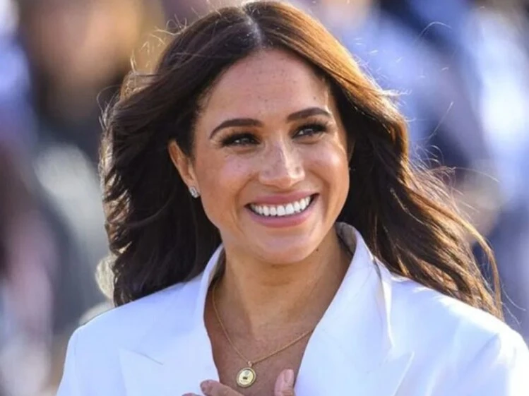 Meghan Markle look