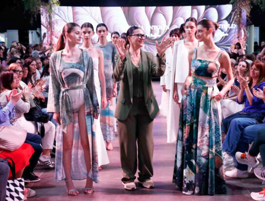 Natalia Antolín presentó “Leda” en Puro Diseño 2025: una colección inspirada en el mito del cisne