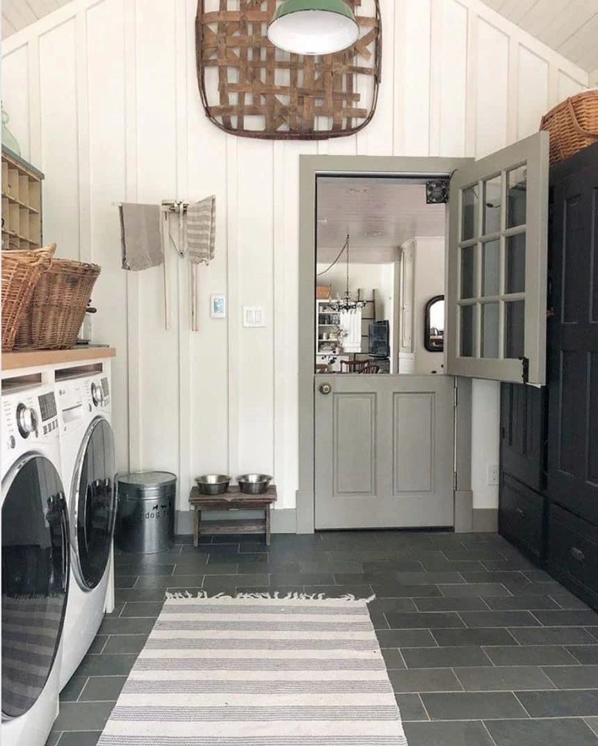  las puertas holandesas, también conocidas como dutch doors, vuelven a ser protagonistas en decoración. 