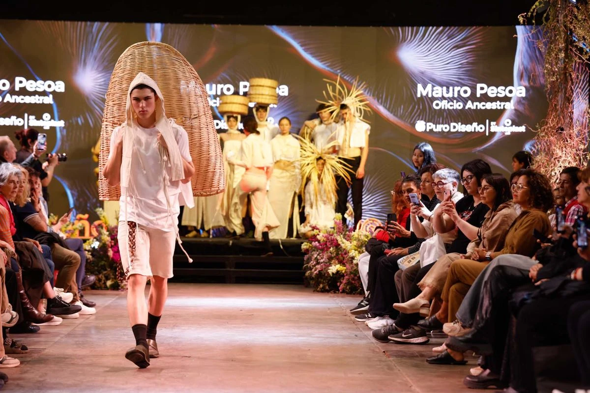 Colección de Mauro Pesoa. 