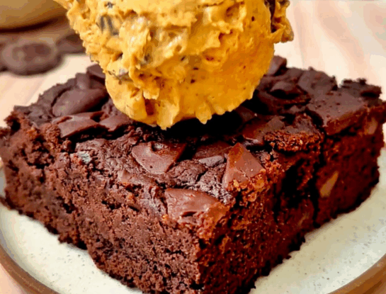 Postre brownie con helado express sin gluten: la receta perfecta para el Día de la Madre