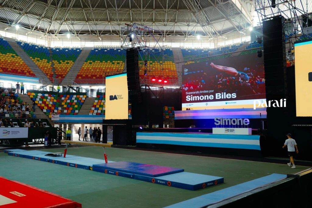Simone Biles brilló en Buenos Aires