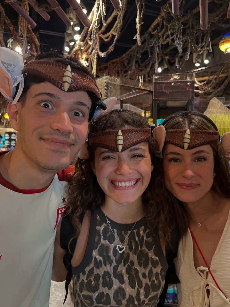 Lola y Mora en Disney. Foto: IG