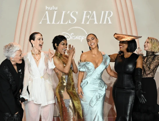 Todo Vale: Kim Kardashian debuta en una serie de Ryan Murphy junto a Glenn Close, Naomi Watts y Sarah Paulson