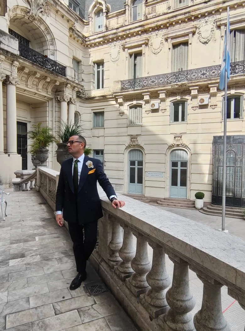 Fabián Medina Flores con nuevo programa, "Palacios y Mansiones"