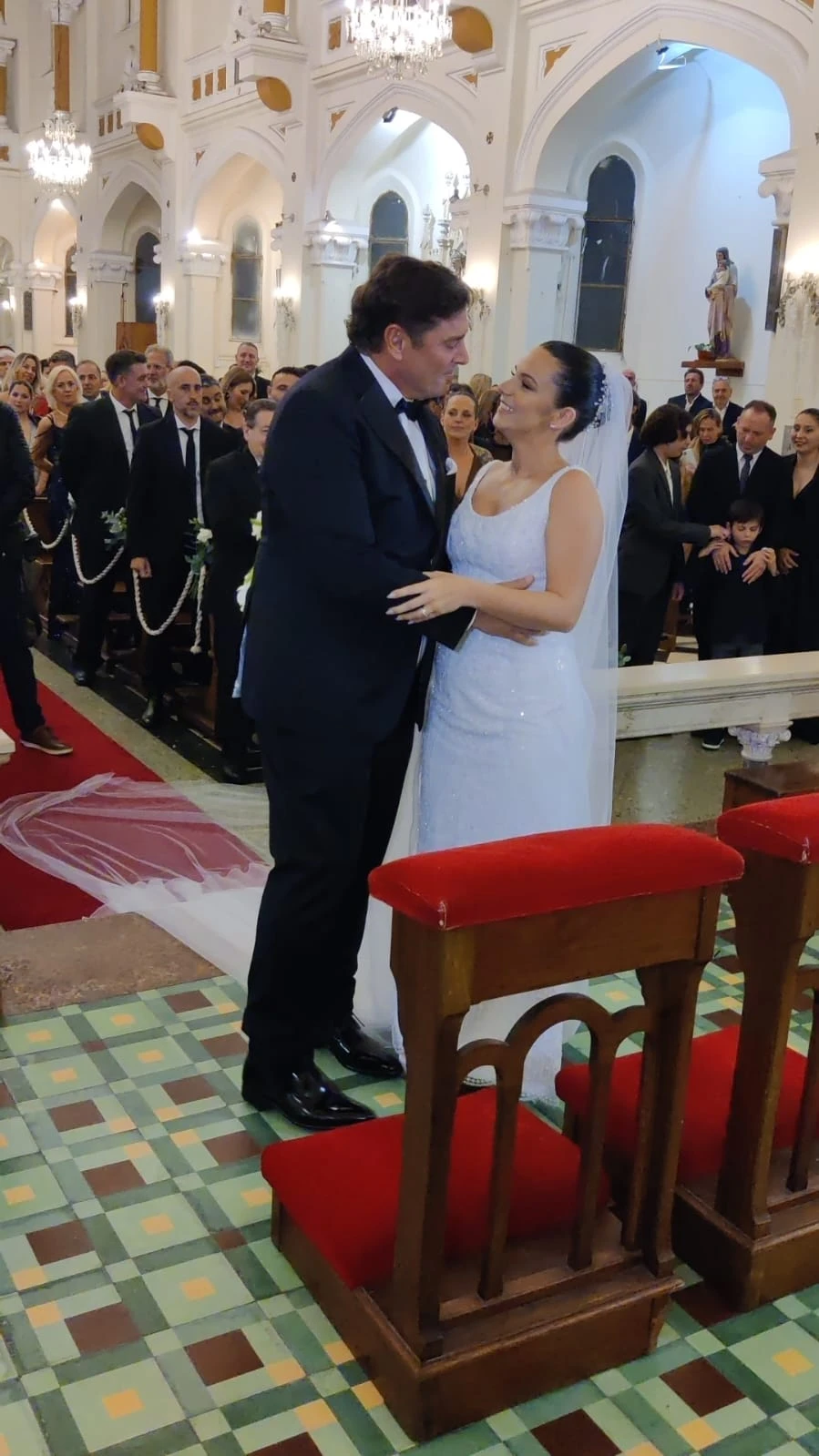 Así fue la boda religiosa de Martina Vignolo y Matías Alé en Mar del Plata. foto RS Fotos