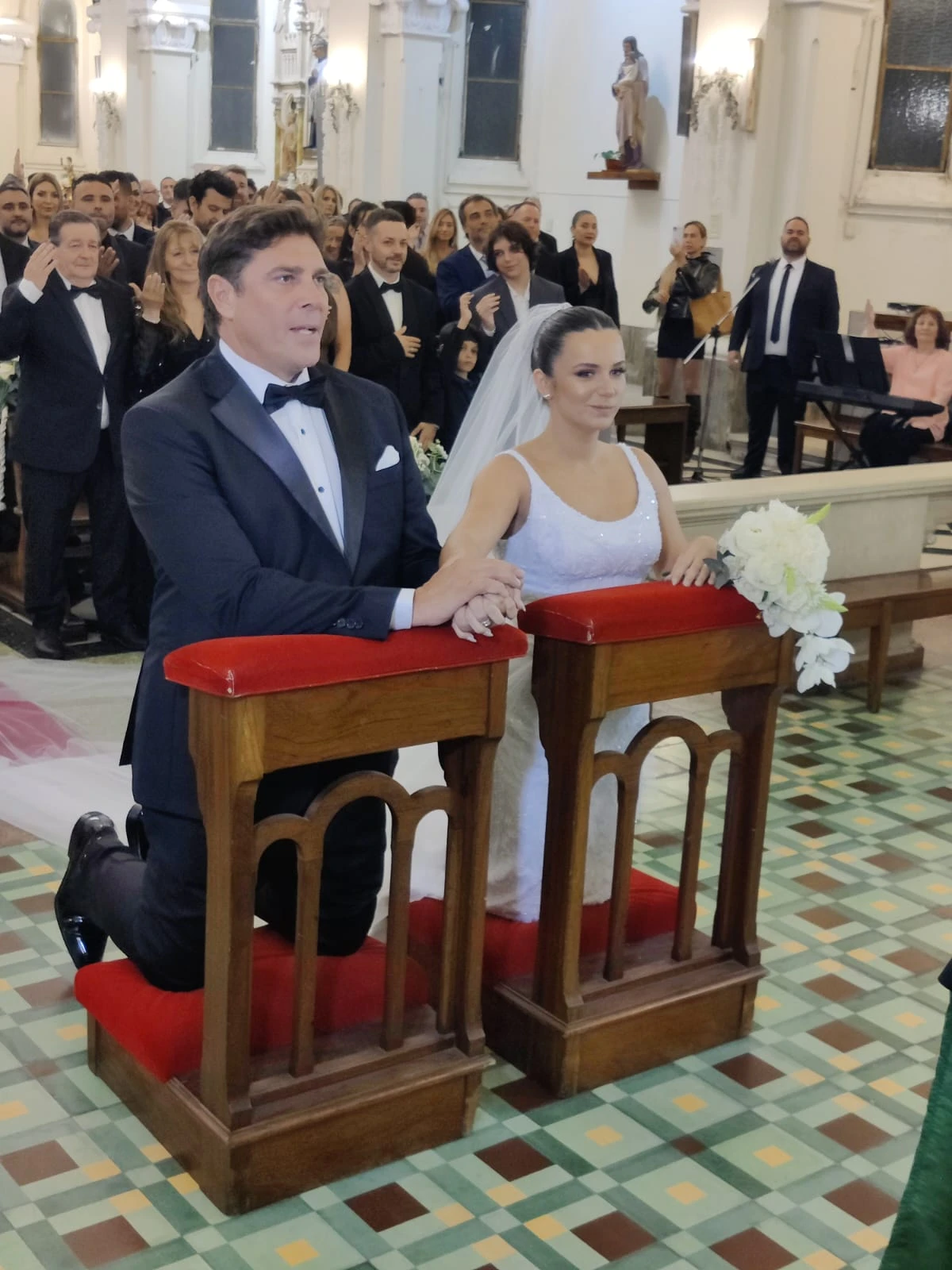 Así fue la boda religiosa de Martina Vignolo y Matías Alé en Mar del Plata. foto RS Fotos