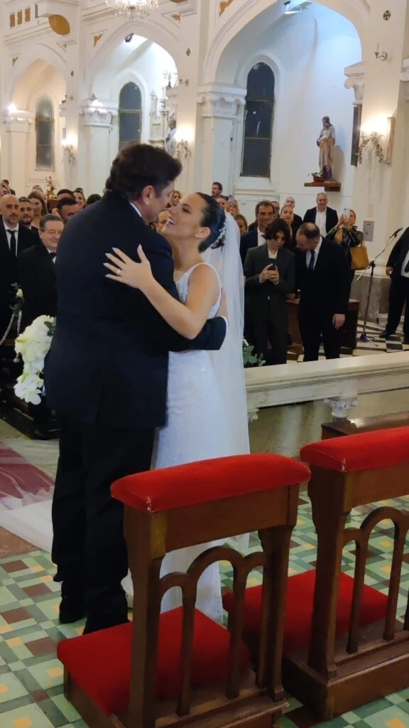 Así fue la boda religiosa de Martina Vignolo y Matías Alé en Mar del Plata. foto RS Fotos