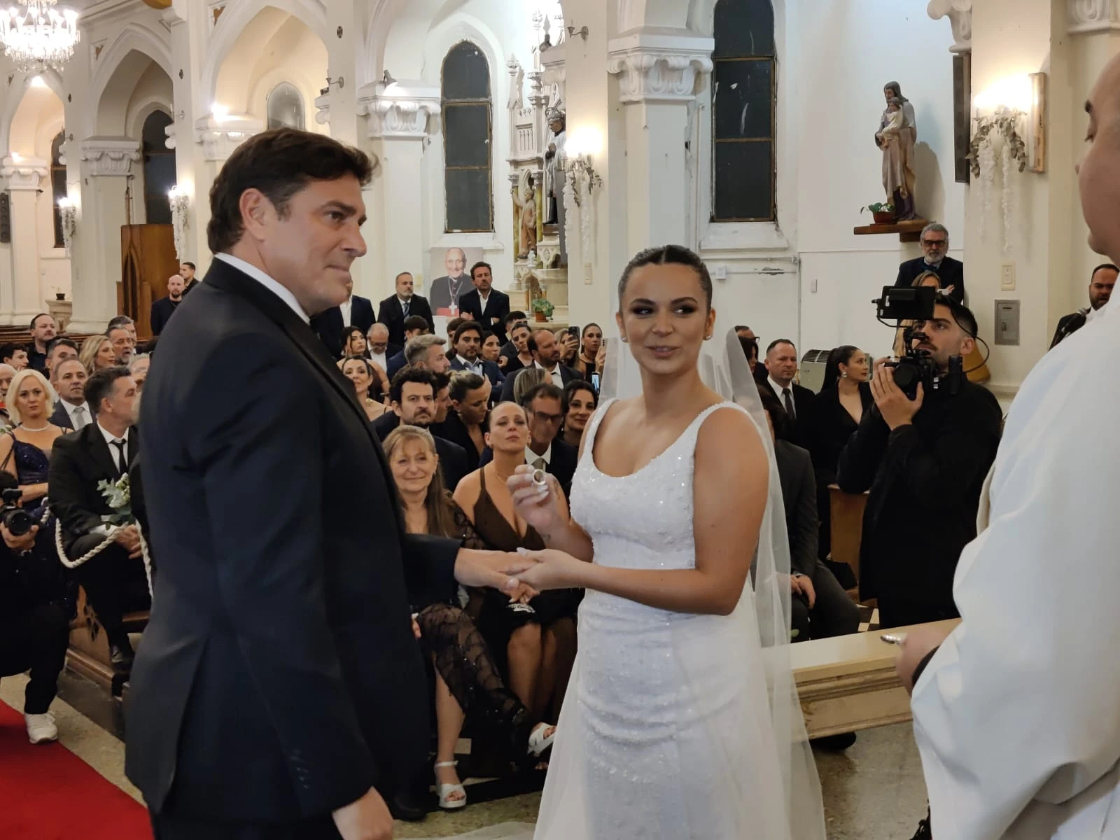 Así fue la boda religiosa de Martina Vignolo y Matías Alé en Mar del Plata. foto RS Fotos