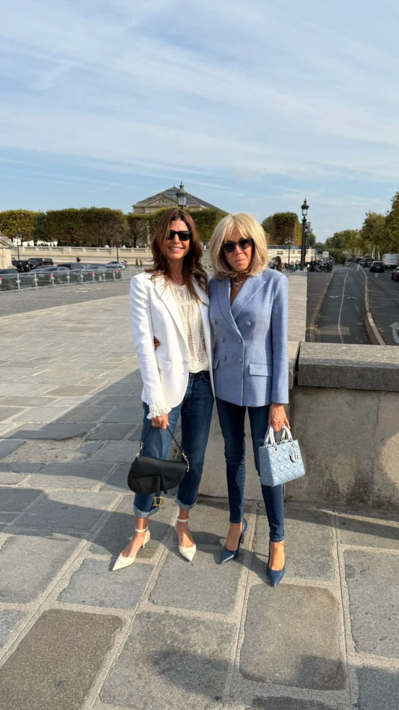 uliana Awada y Tini Barbier apostaron a los básicos de primavera en looks súper chic para ir al desfile de Dior en París