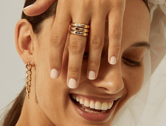 ¿Uñas que duran una semana? El error que cometés al aplicar esmalte semipermanente en casa