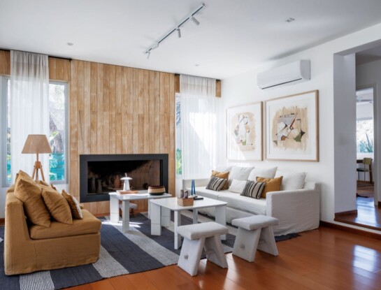 La decoración se viste de rayas: 3 claves de la tendencia 2026 y una casa real para inspirarte 